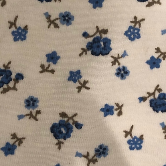 Brandy Melville Top Never Worn one size - Picture 2 of 3